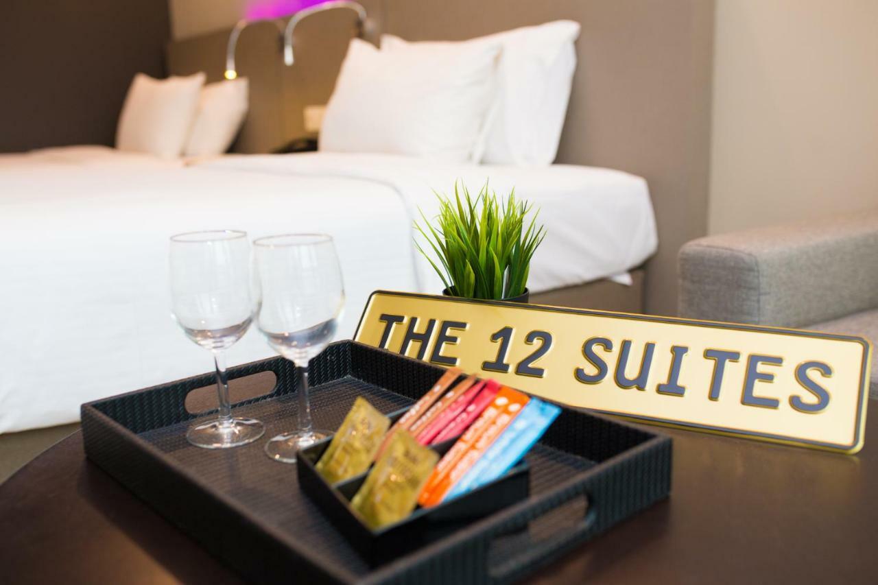 The 12 Suites @ Empire Damansara Petaling Jaya Eksteriør billede