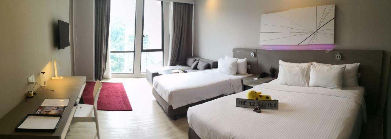 The 12 Suites @ Empire Damansara Petaling Jaya Eksteriør billede