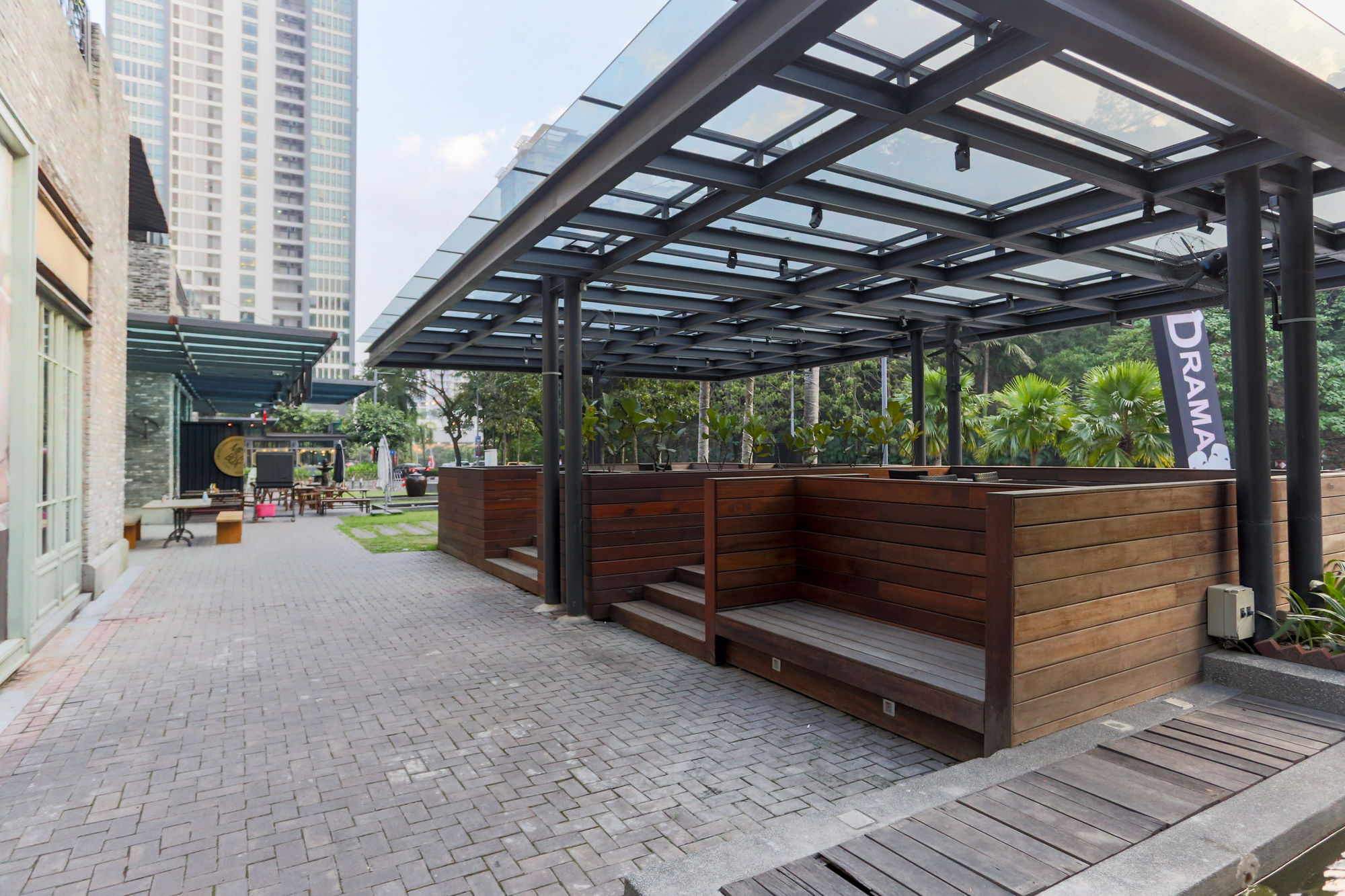 The 12 Suites @ Empire Damansara Petaling Jaya Eksteriør billede