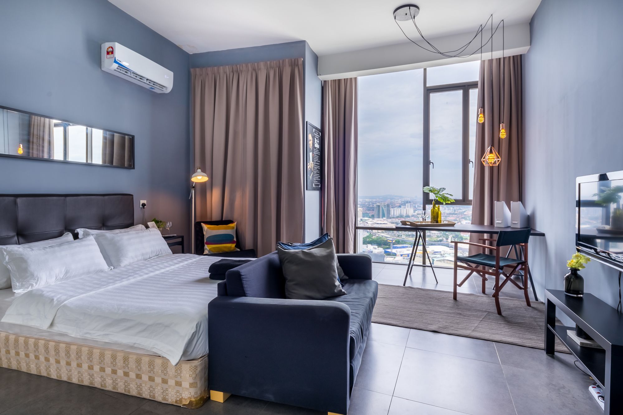 The 12 Suites @ Empire Damansara Petaling Jaya Eksteriør billede